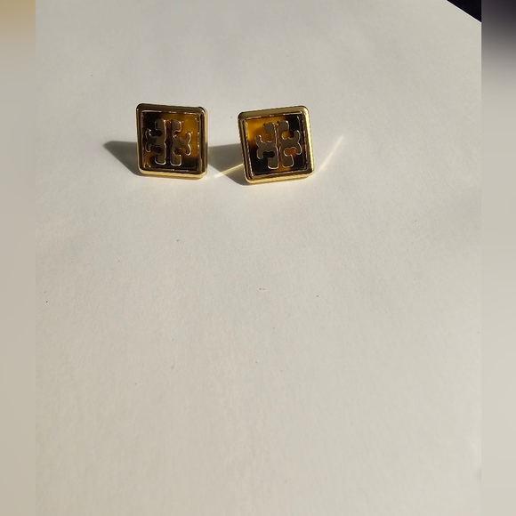 Tory Burch Earrings on Card - Picture 5 of 5